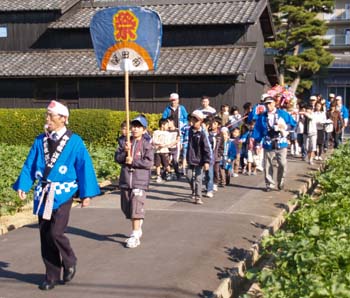 mikoshi1